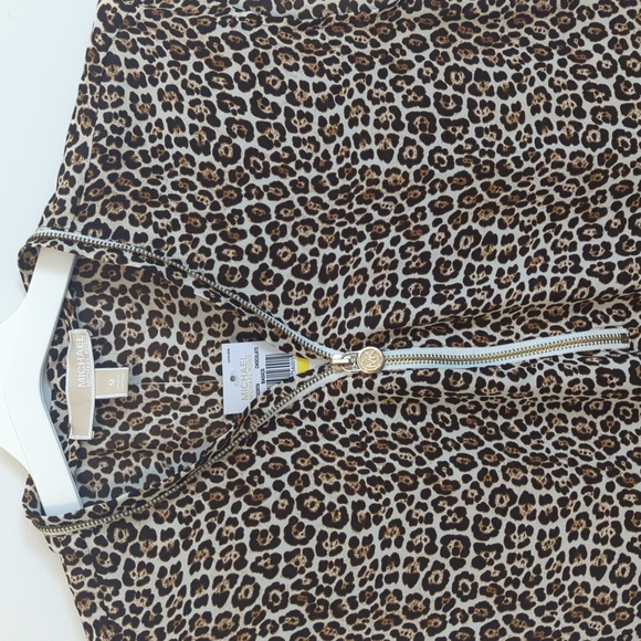 NWT leopard print sleeveless top. - Picture 2 of 5